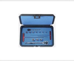 Deluxe Ratchet & Socket Kit 1/4" & 3/8" Square Drive Rev.